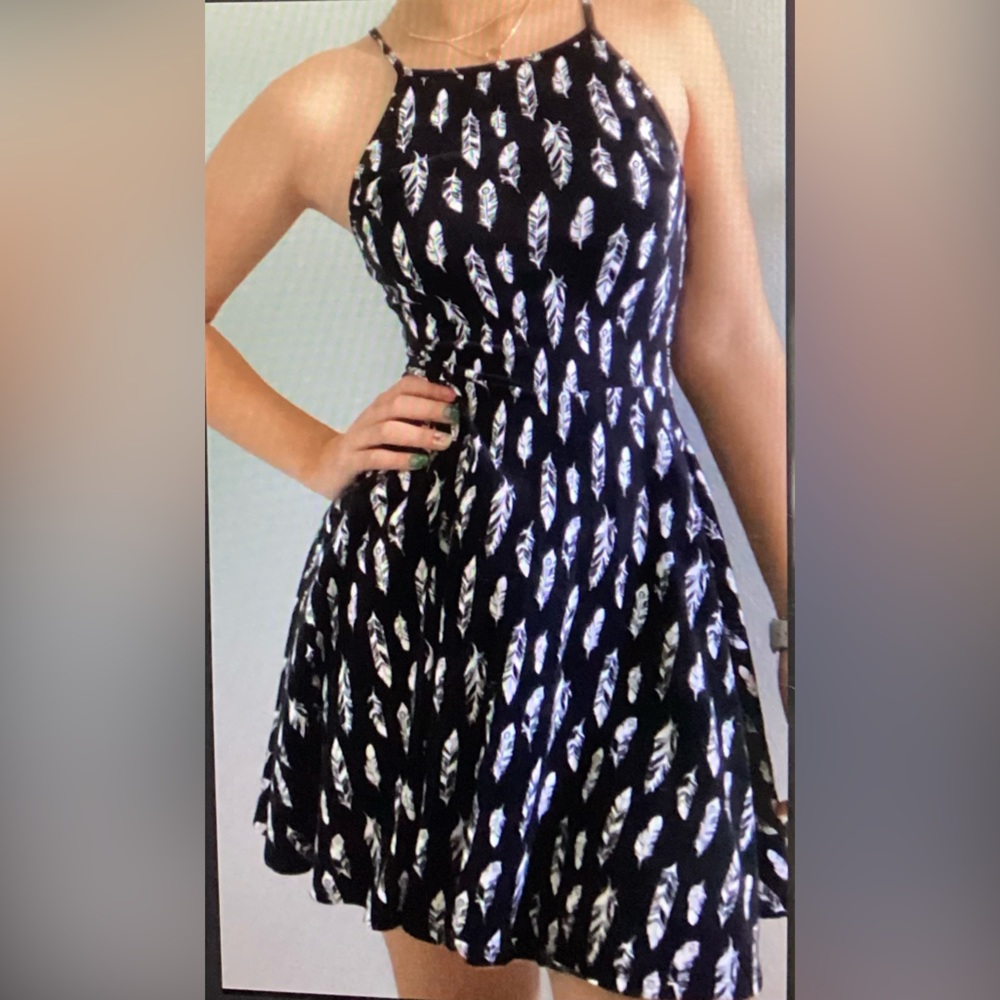 H&M Divided Dress Feather Print